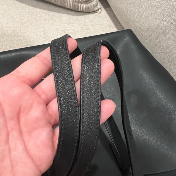 Authentic Saint Laurent Black Shopping Tote - Picture 6 of 13